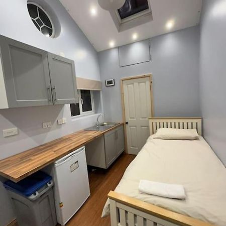 Cosy Quiet Single Studio Merton  Buitenkant foto